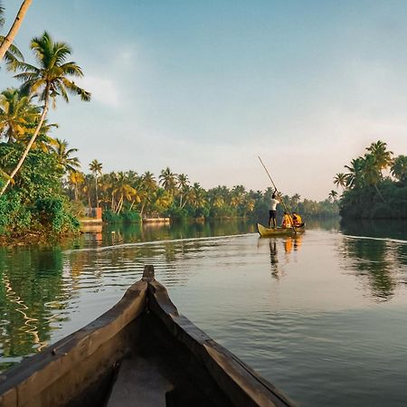 Kalloos Island Backwater Resort Kollam Exterior foto