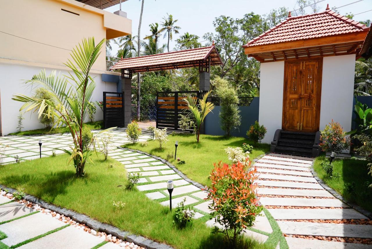 Kalloos Island Backwater Resort Kollam Exterior foto