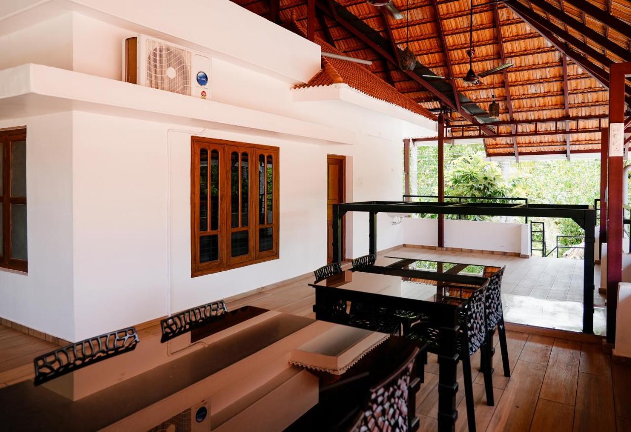 Kalloos Island Backwater Resort Kollam Exterior foto