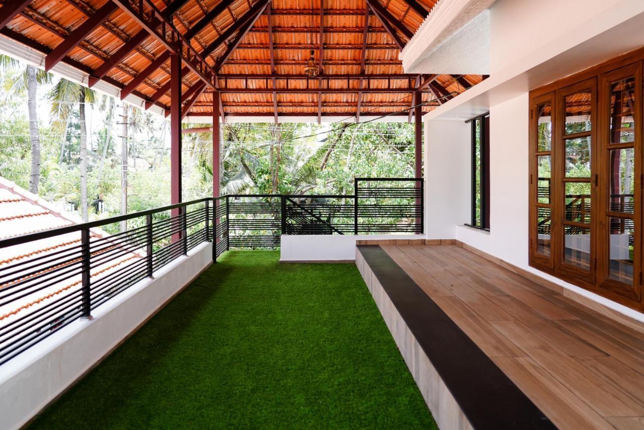 Kalloos Island Backwater Resort Kollam Exterior foto
